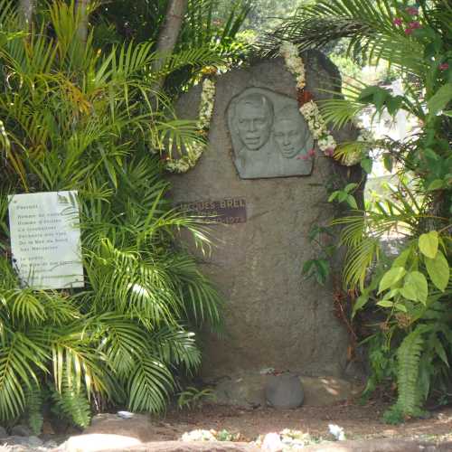 Jacques Brel Tomb, French Polynesia