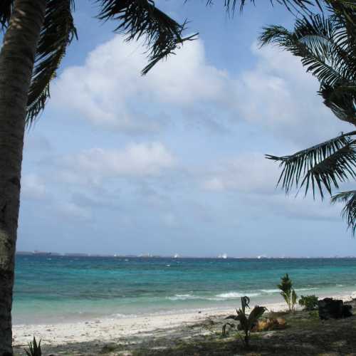 Laura Beach, Marshall Islands