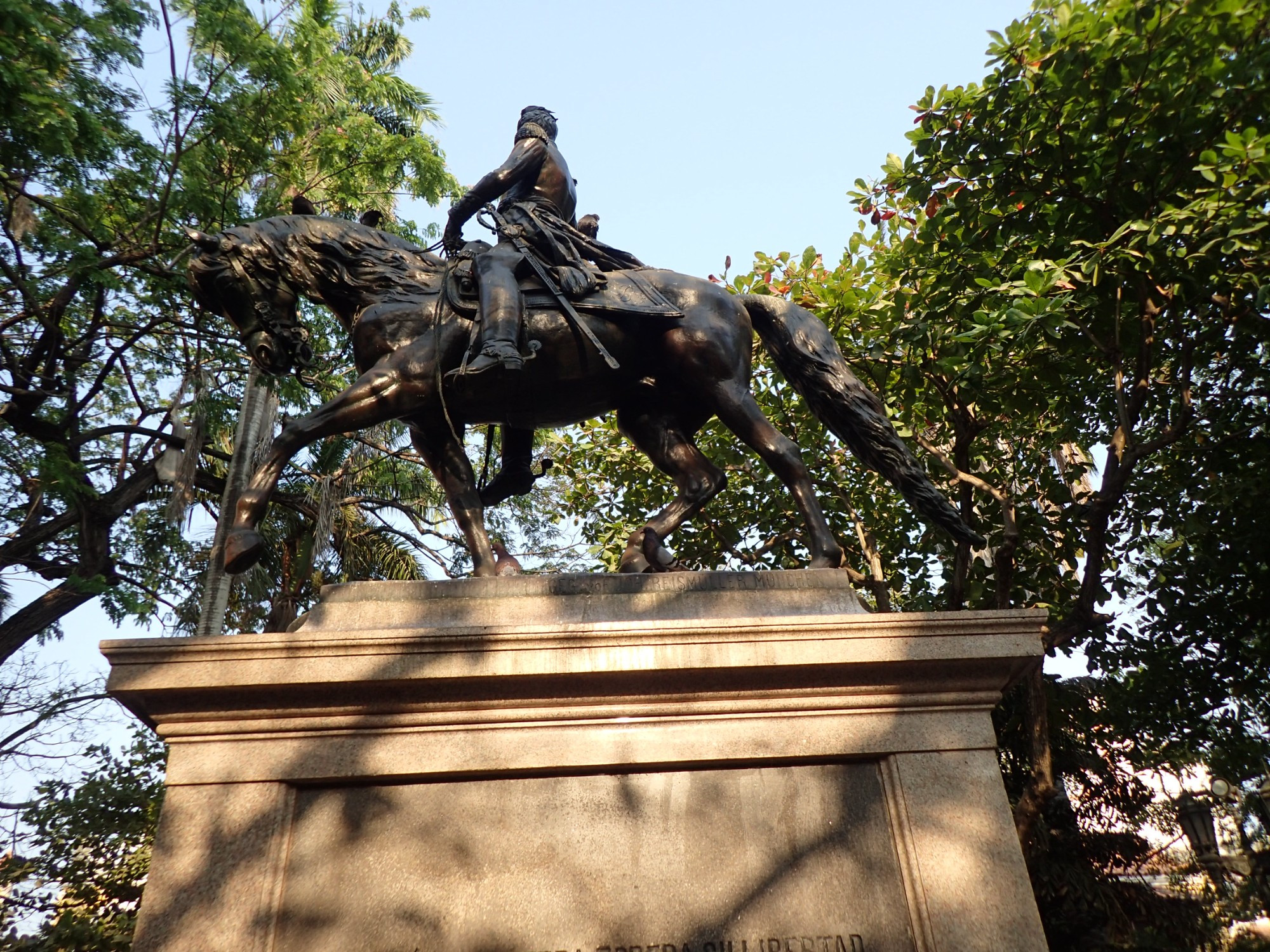 Bolivar Monument, Колумбия