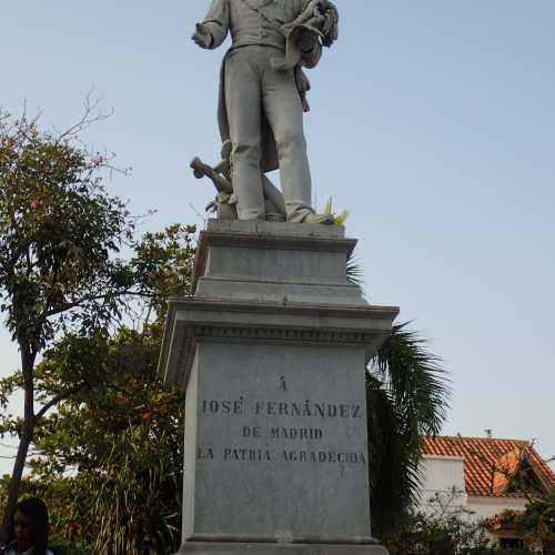 Fernandez de Madrid Statue, Колумбия