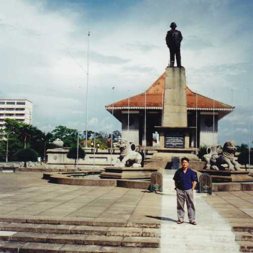 Independence Memorial, Sri Lanka