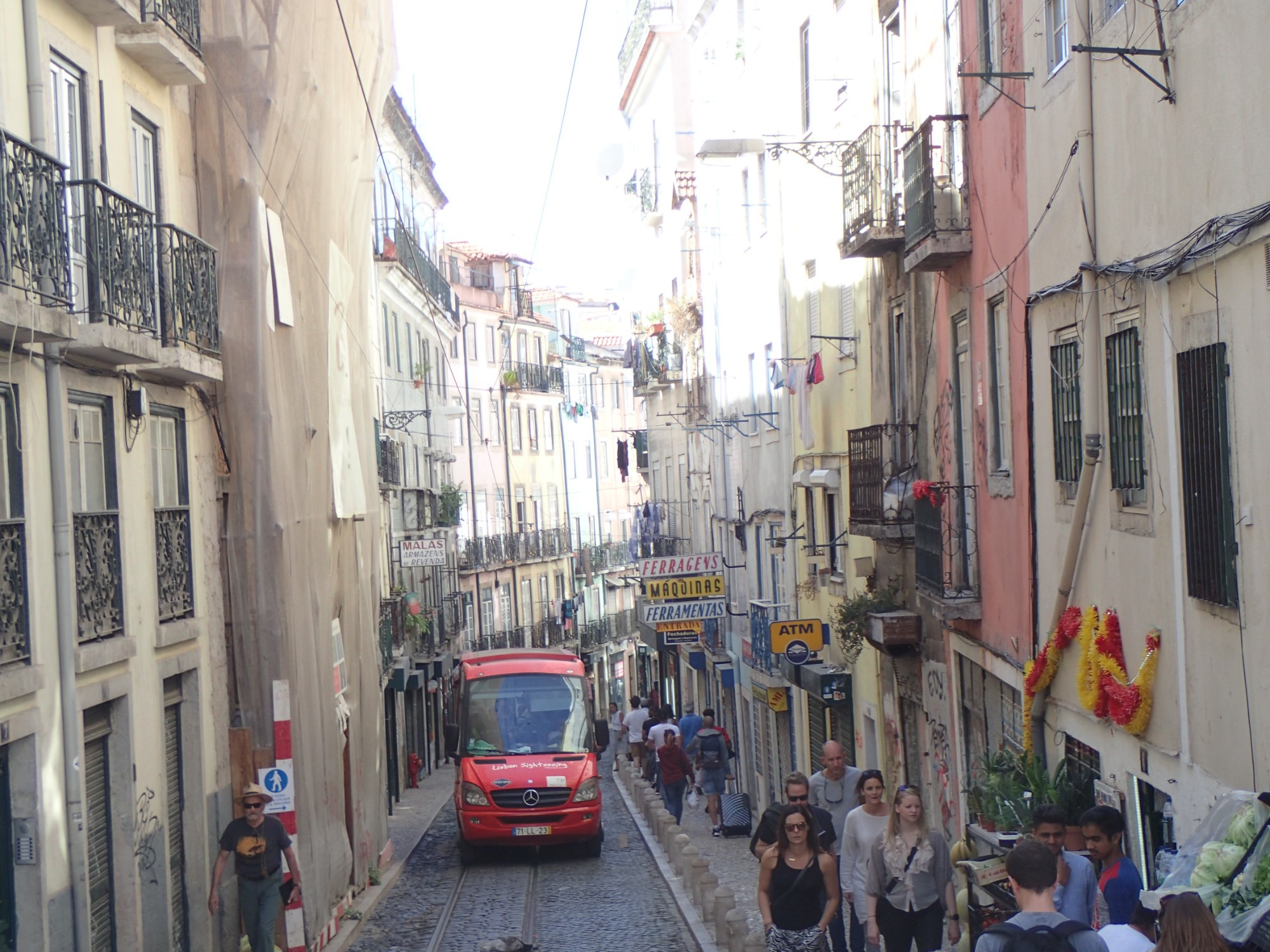 Rua da Graça, Португалия