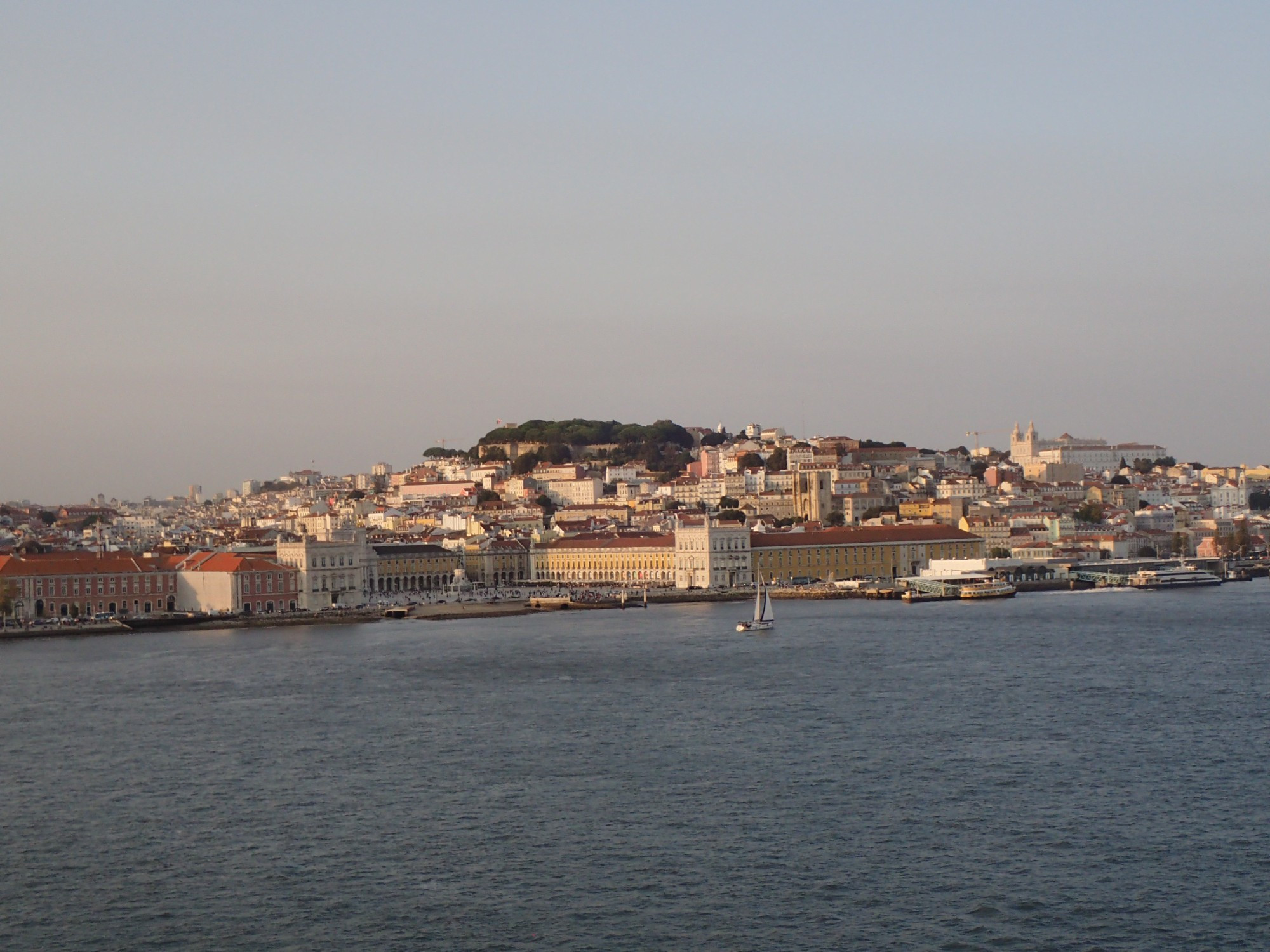 Tagus River at Lisbon, Португалия