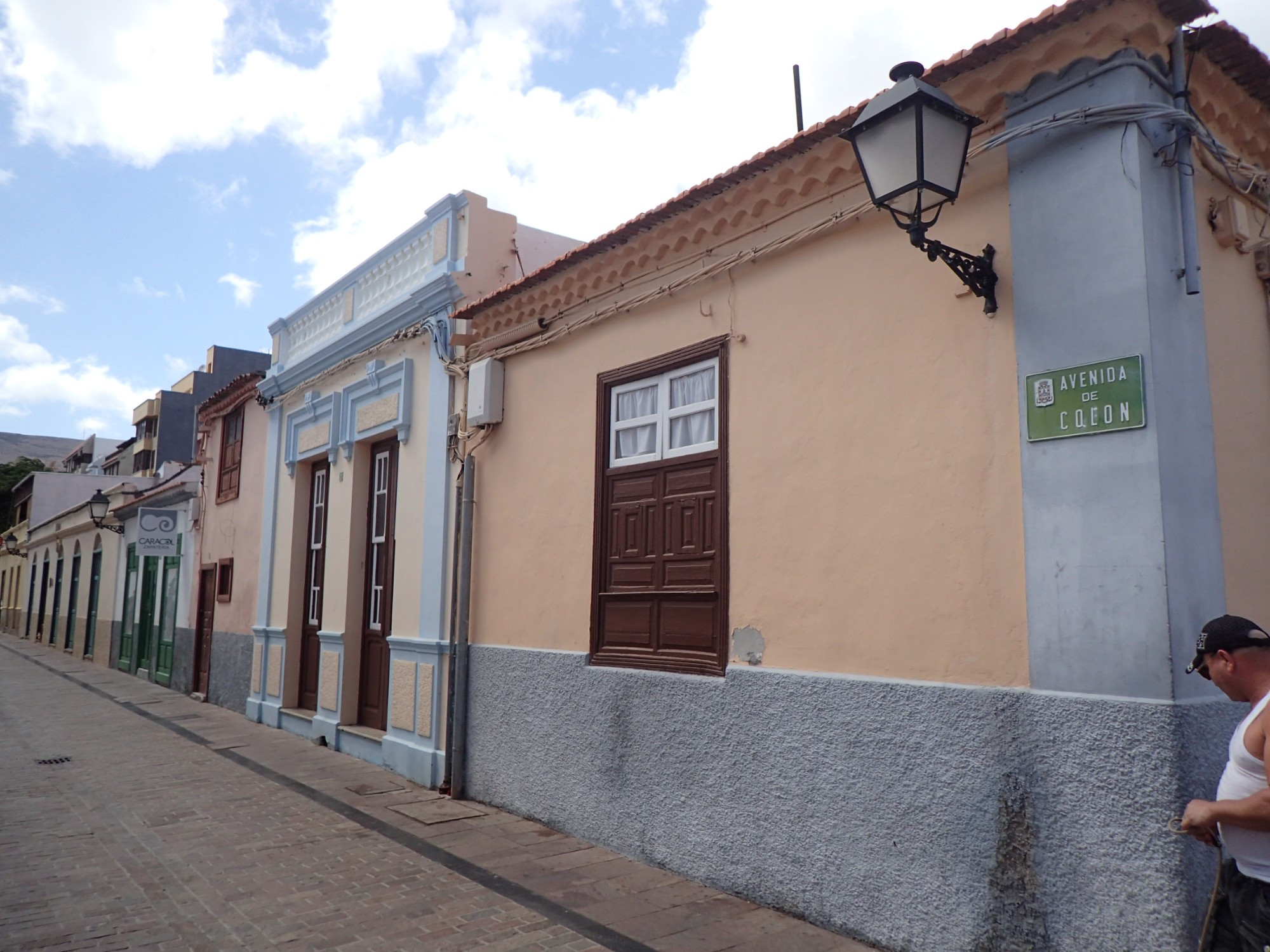 Avenida de Colon, Испания