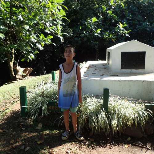 Robert Louis Stevenson's Tomb, Samoa