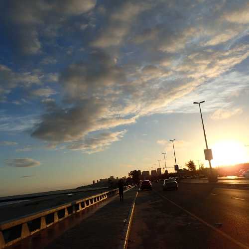 Avenida da Marginal, Мозамбик