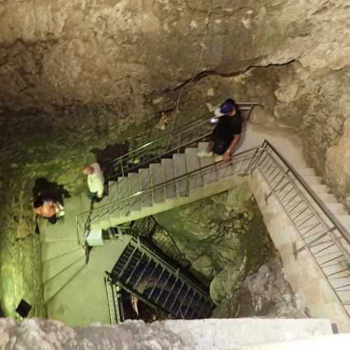 Subterranean Water System, Израиль