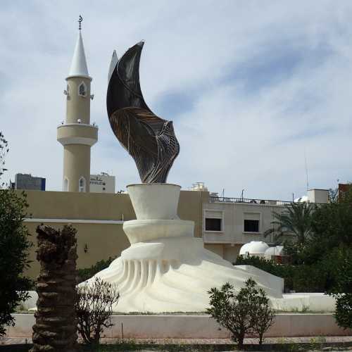 Blissful Bird Monument, Кувейт