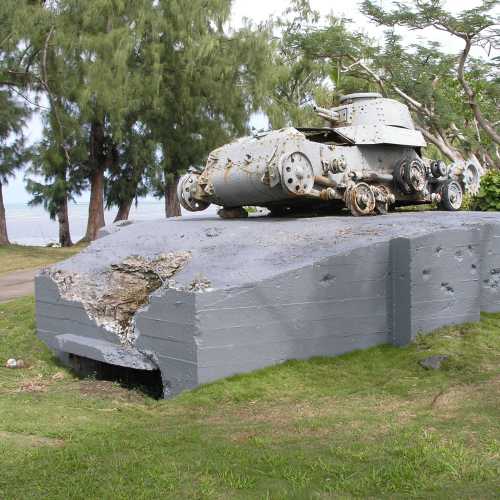 WWII Tank Wreckage, Северные Марианские острова