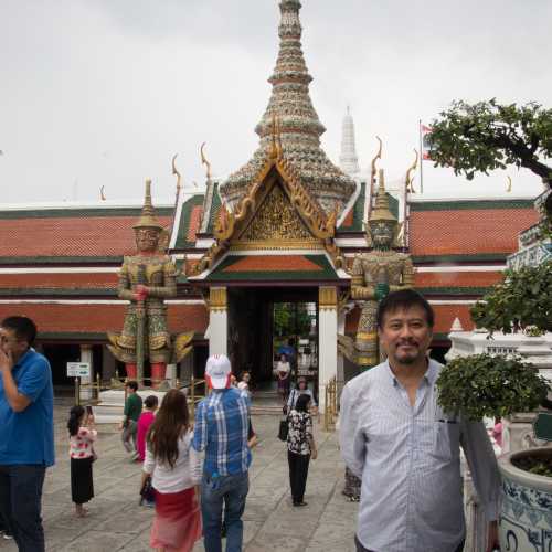 Temple of the Emerald Buddha photo