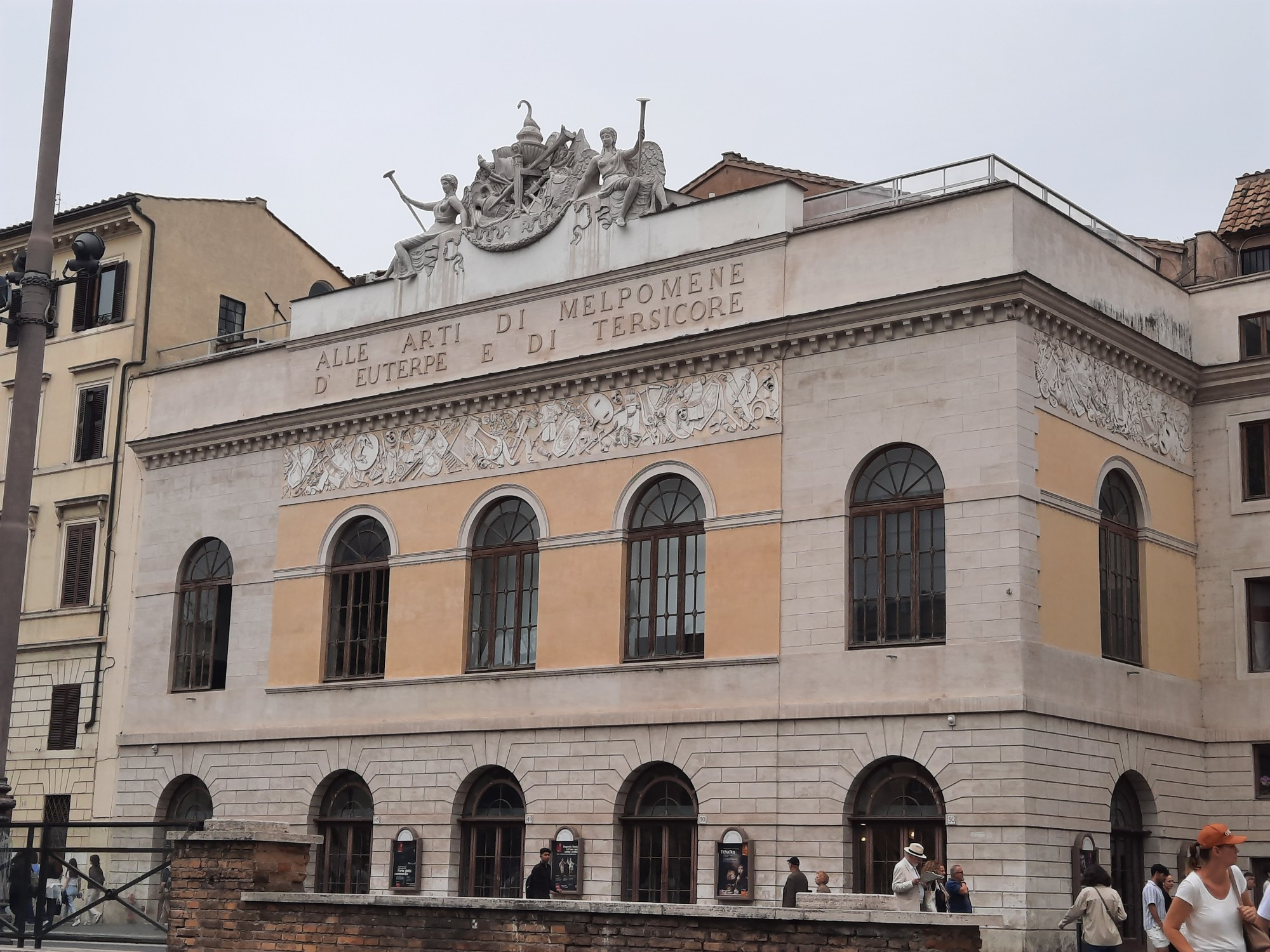 Teatro Argentina, Италия