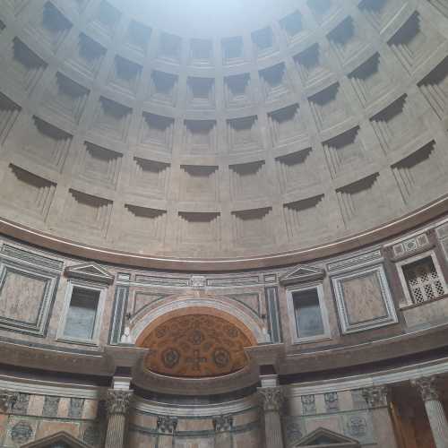 Pantheon, Italy