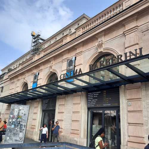 Teatro Barberini, Италия