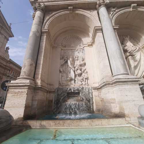 Fountain of Moses, Italy