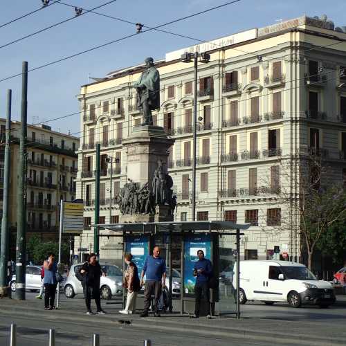 Garibaldi Statue, Италия