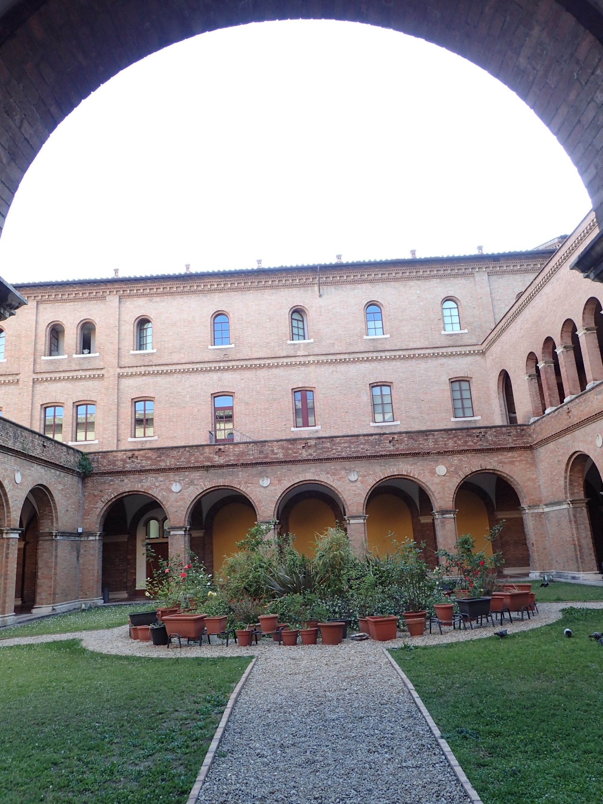 Collegio Sant Anselmo, Италия