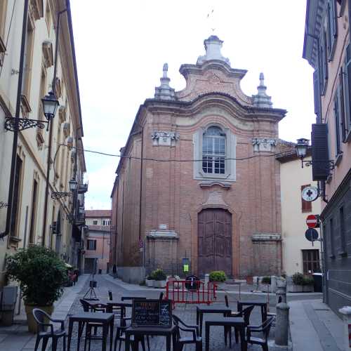 Chiesa Santa Lucia, Италия