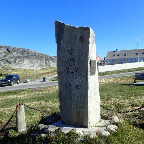 Royal Visit Memorial (King Christian & Queen Margrethe), Greenland