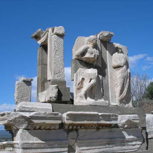 Memmius Monument, Турция