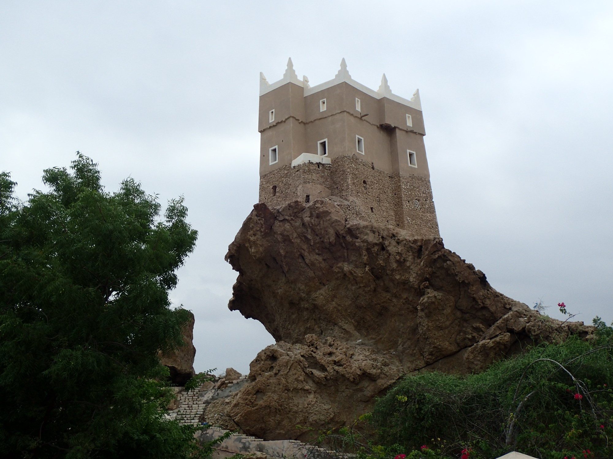 Alguwizi Fortress, Yemen