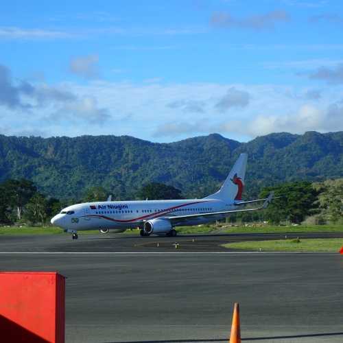 Port Vila Bauerfield International Airport, Вануату