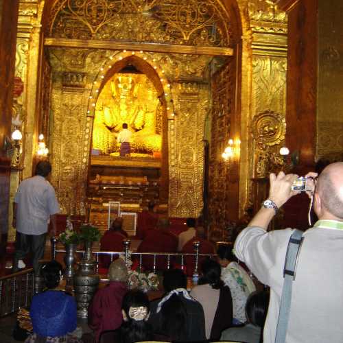 Wat Phra Singh, Myanmar Burma