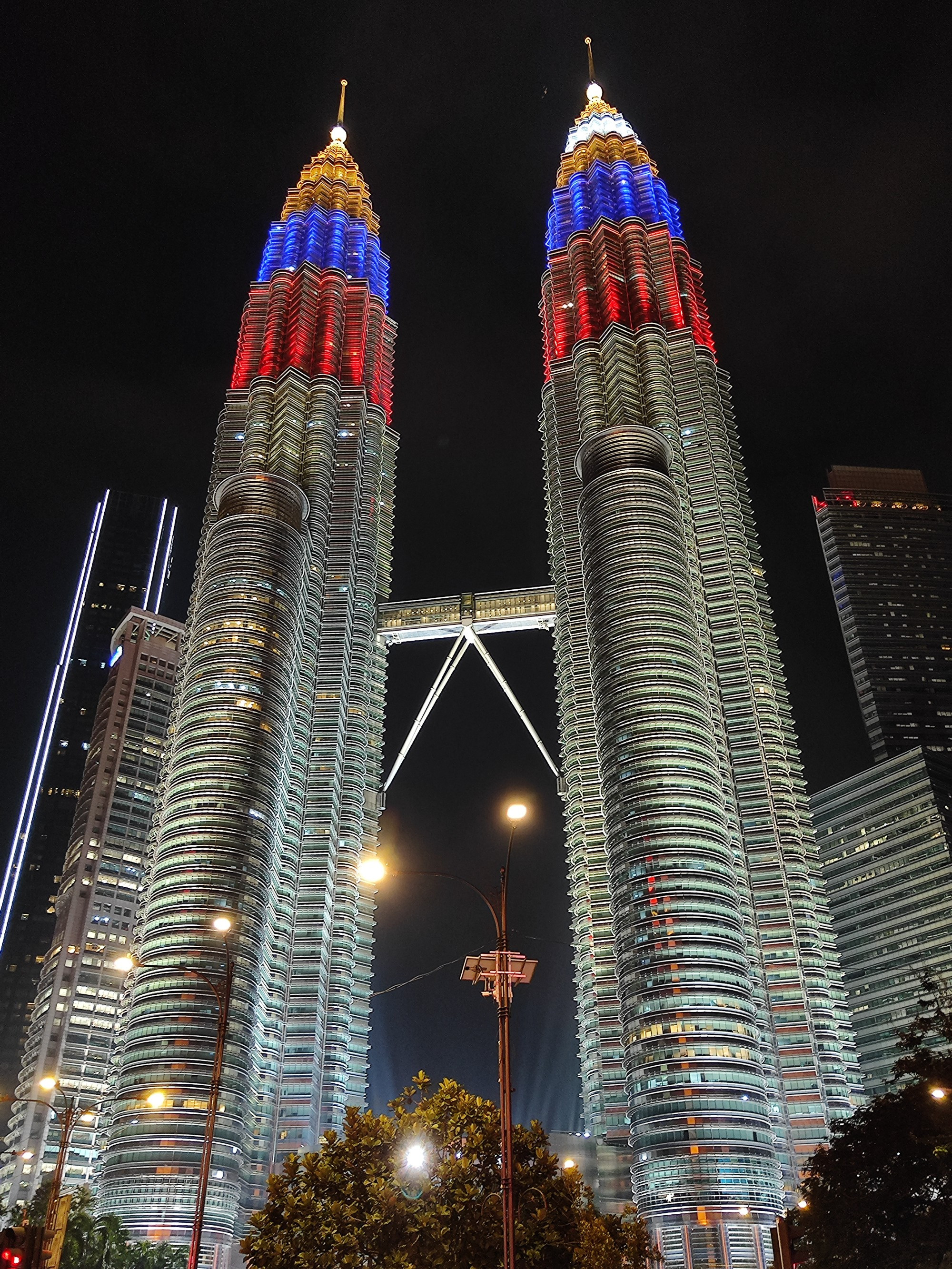 Petronas Twin Tower built 1998