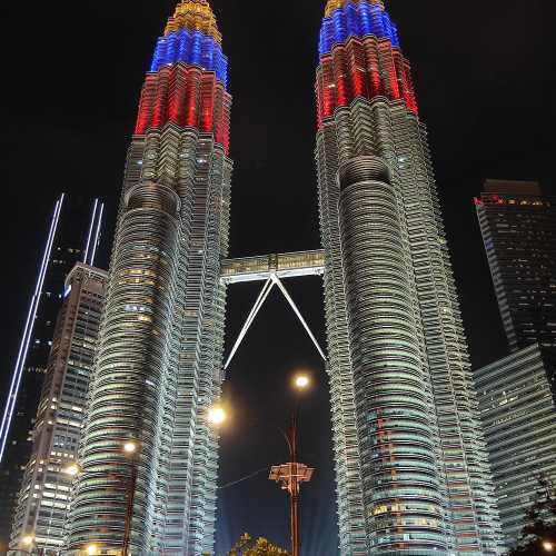 Petronas Twin Tower built 1998
