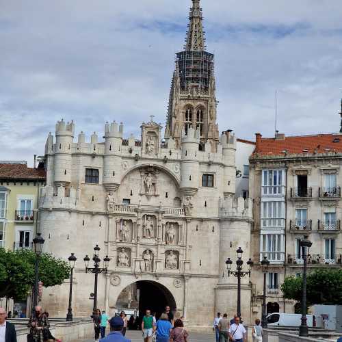 Arco de Santa Maria, Испания