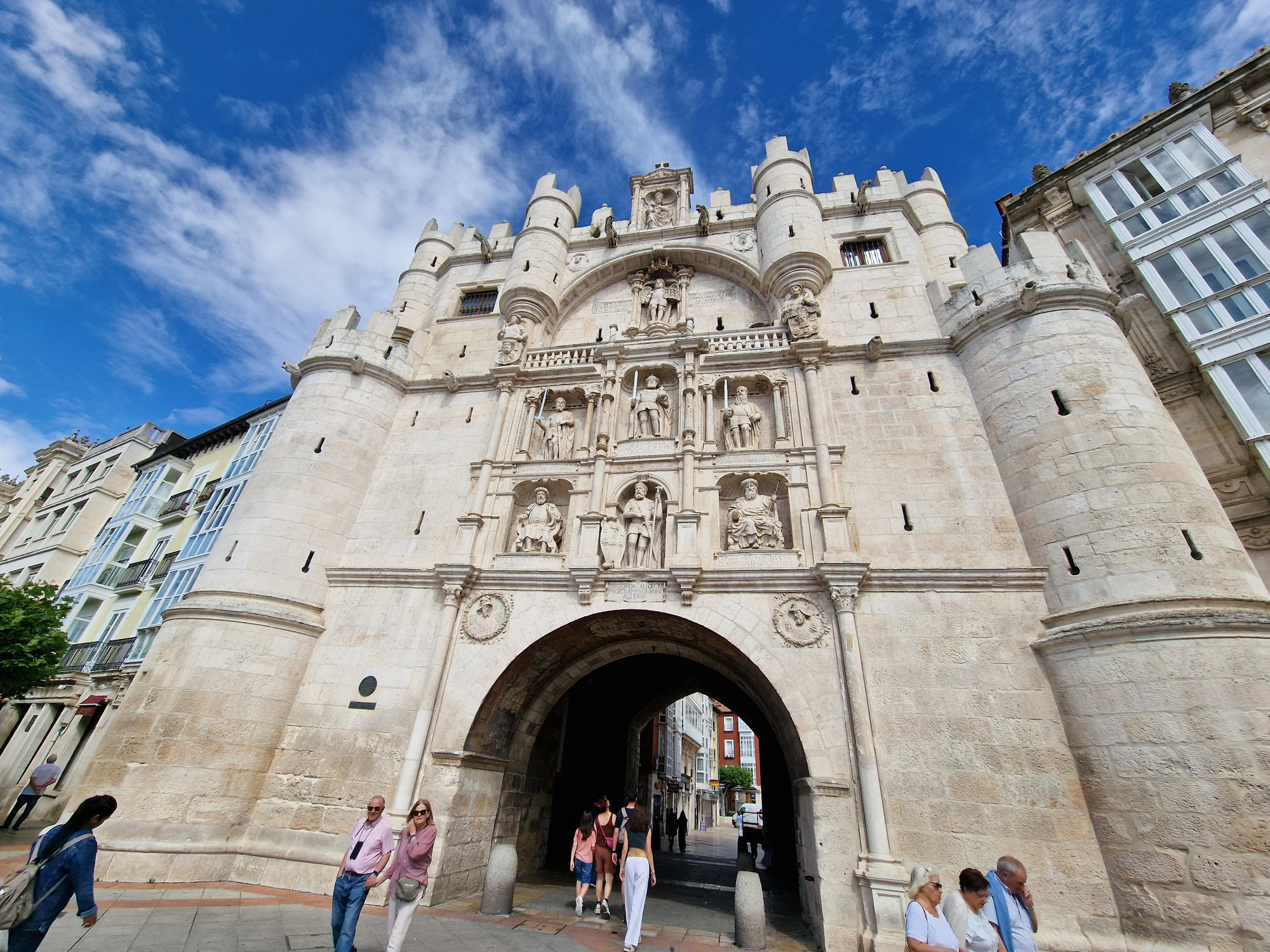 Arco de Santa Maria, Испания