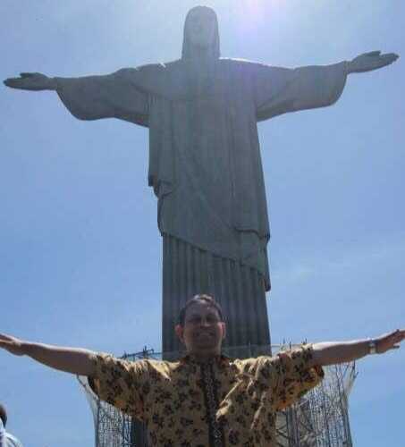Rio DJ Statue of Jesus