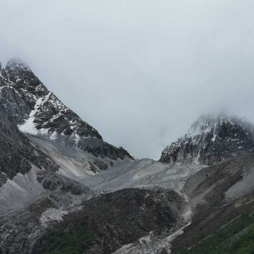 daocheng, China