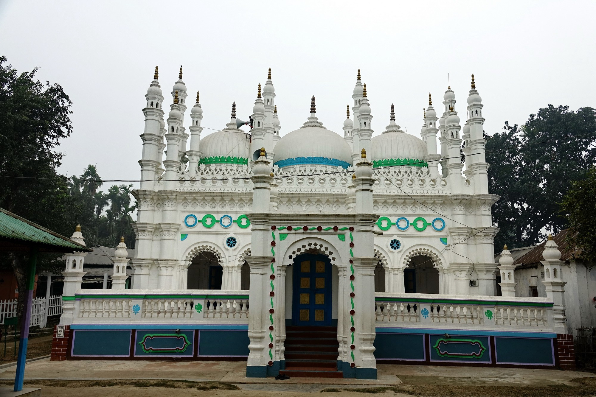 the white mosque of takurgau