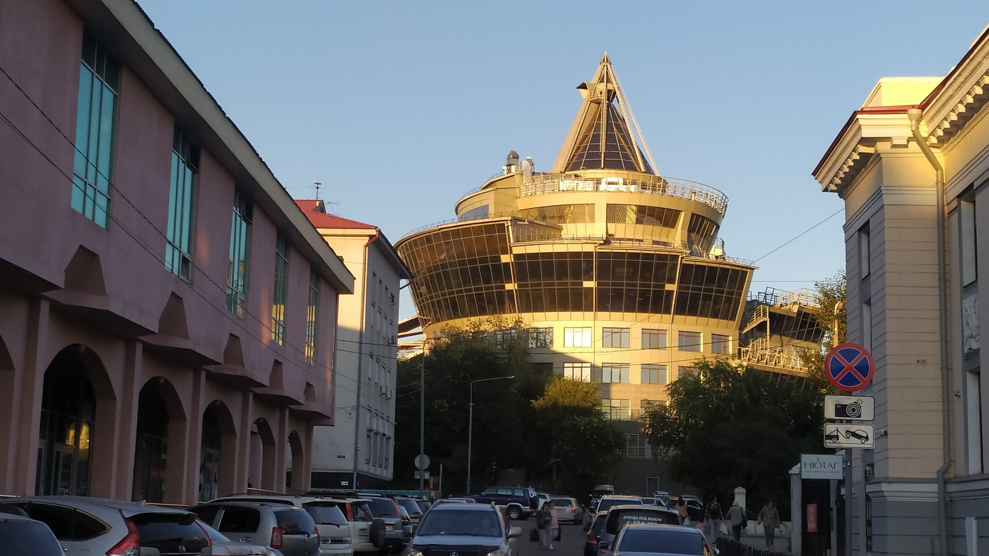 современная архитектура в национальном стиле. Улан-Удэ