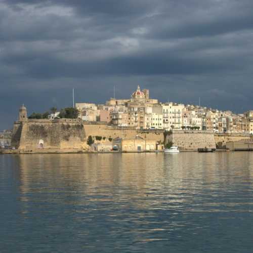 View of Senglea city heavily fortified by the Knights Hospitaler, Valletta, Malta