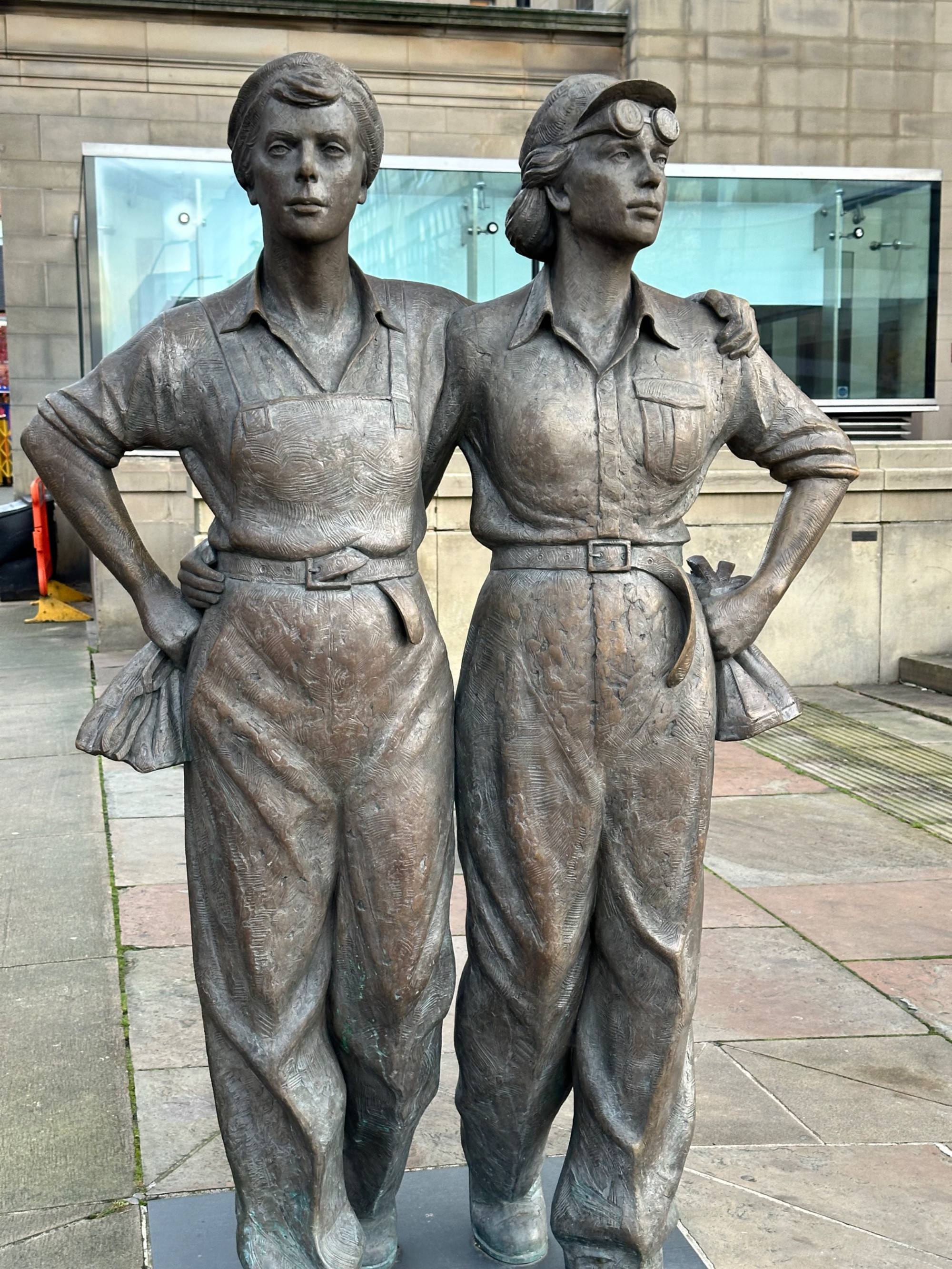 Women of Steel Statue, Великобритания