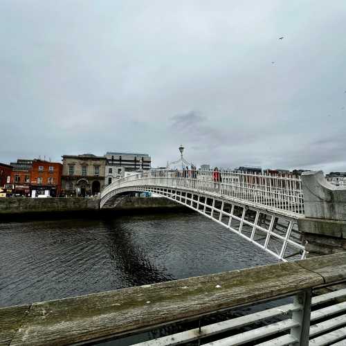 Ha'Penny Bridge, Ireland