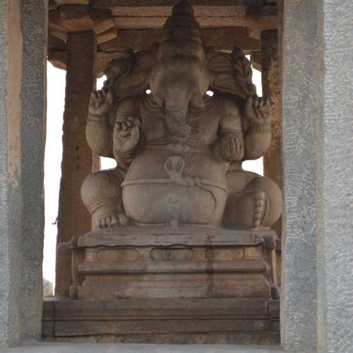 Sasivekalu Ganesha, India