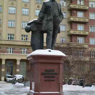 Памятник архитектору Крячкову photo