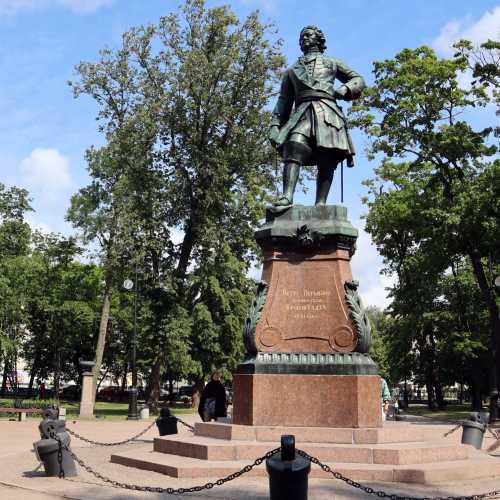 Monument to Petr I, Russia