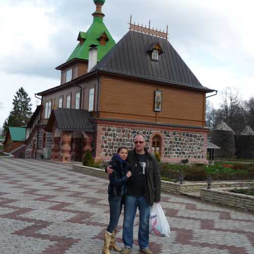 Пюхтицкий монастырь, Эстония
