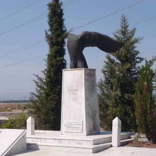 Памятник Леониду и 300 спартанцам, Греция