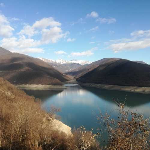 Жинвальское Водохранилище, Грузия