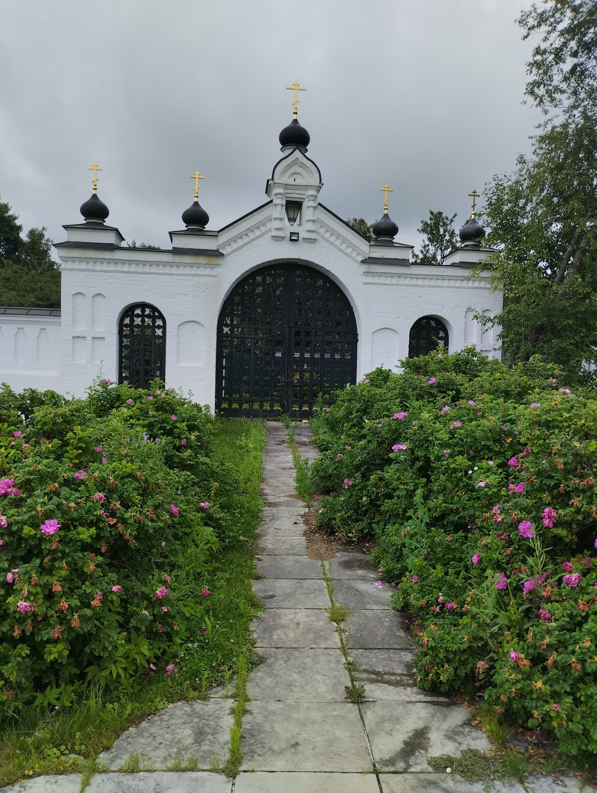 Памятник воину-освободителю, Russia