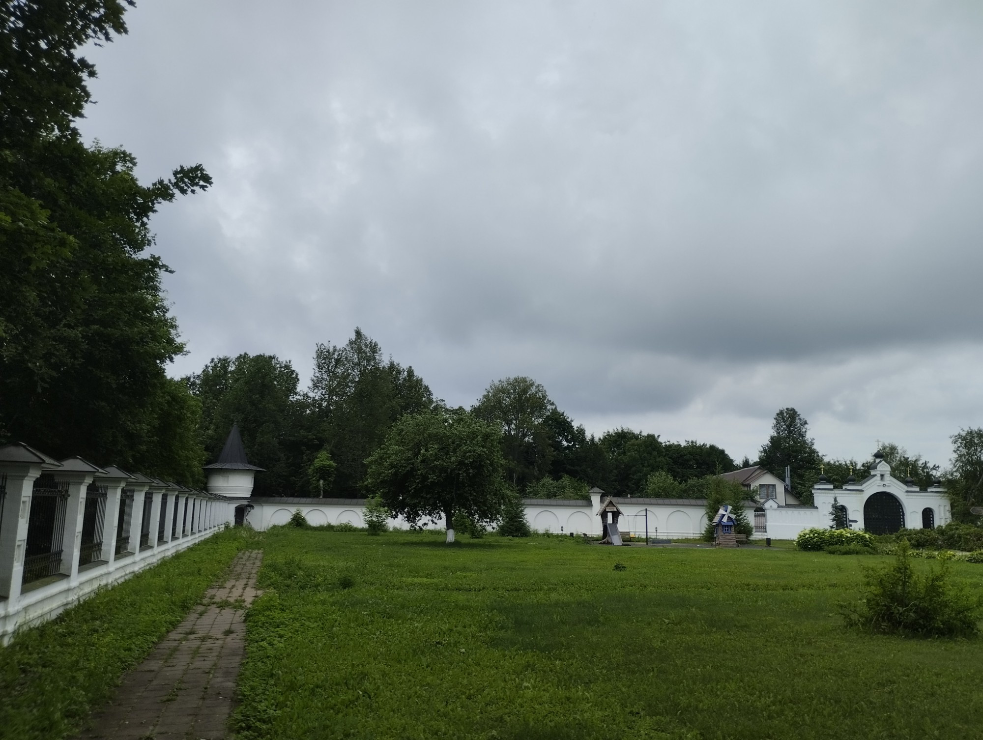 Памятник воину-освободителю, Россия