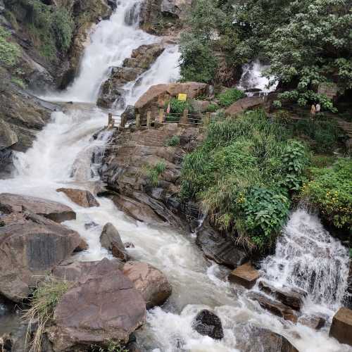 Водопад Равана, Шри-Ланка