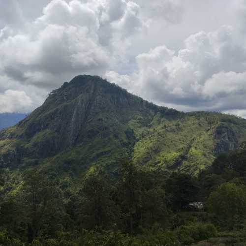Гора Малый пик Адама, Sri Lanka