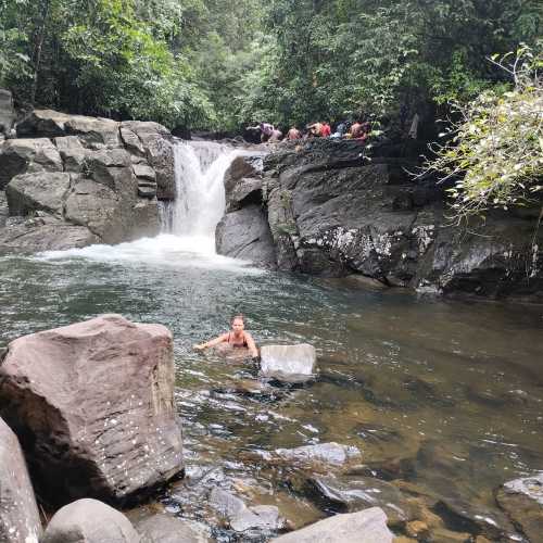 Водопад Полгампола, Sri Lanka