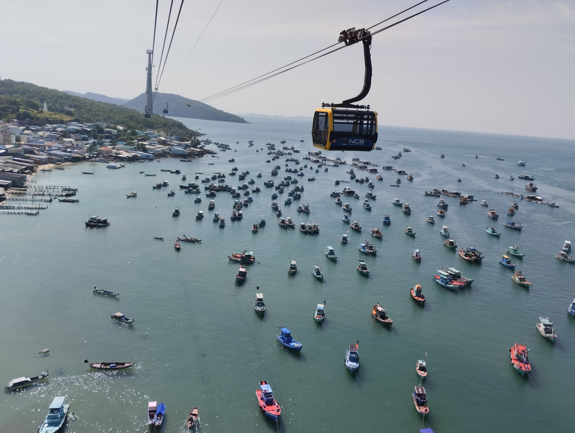 Сунсет Таун, Vietnam