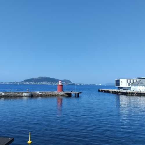 Порт Олесунна, Норвегия